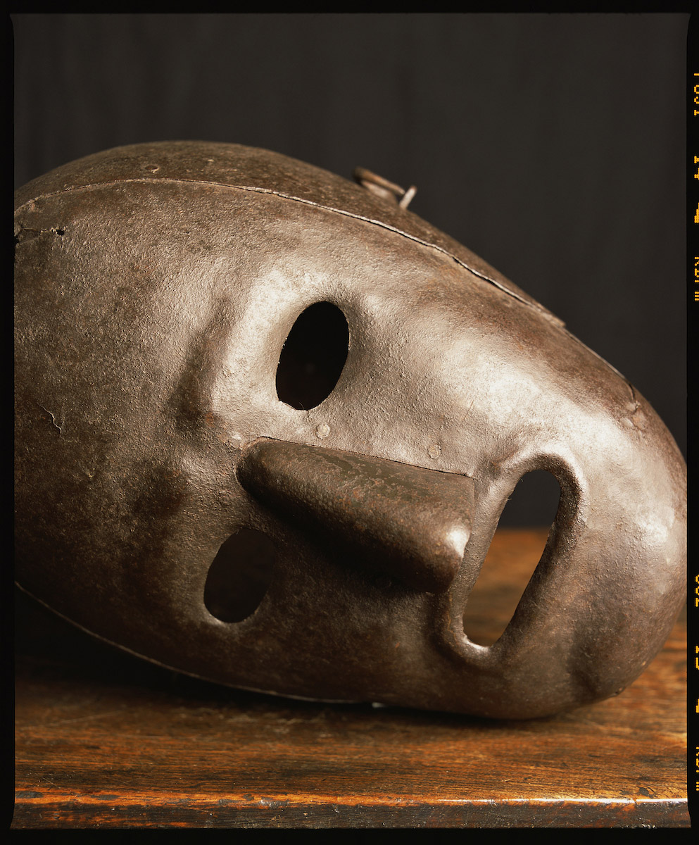 Fool's Mask IV, Hever Castle, England, 2015. Avec l'aimable autorisation de l'artiste. 