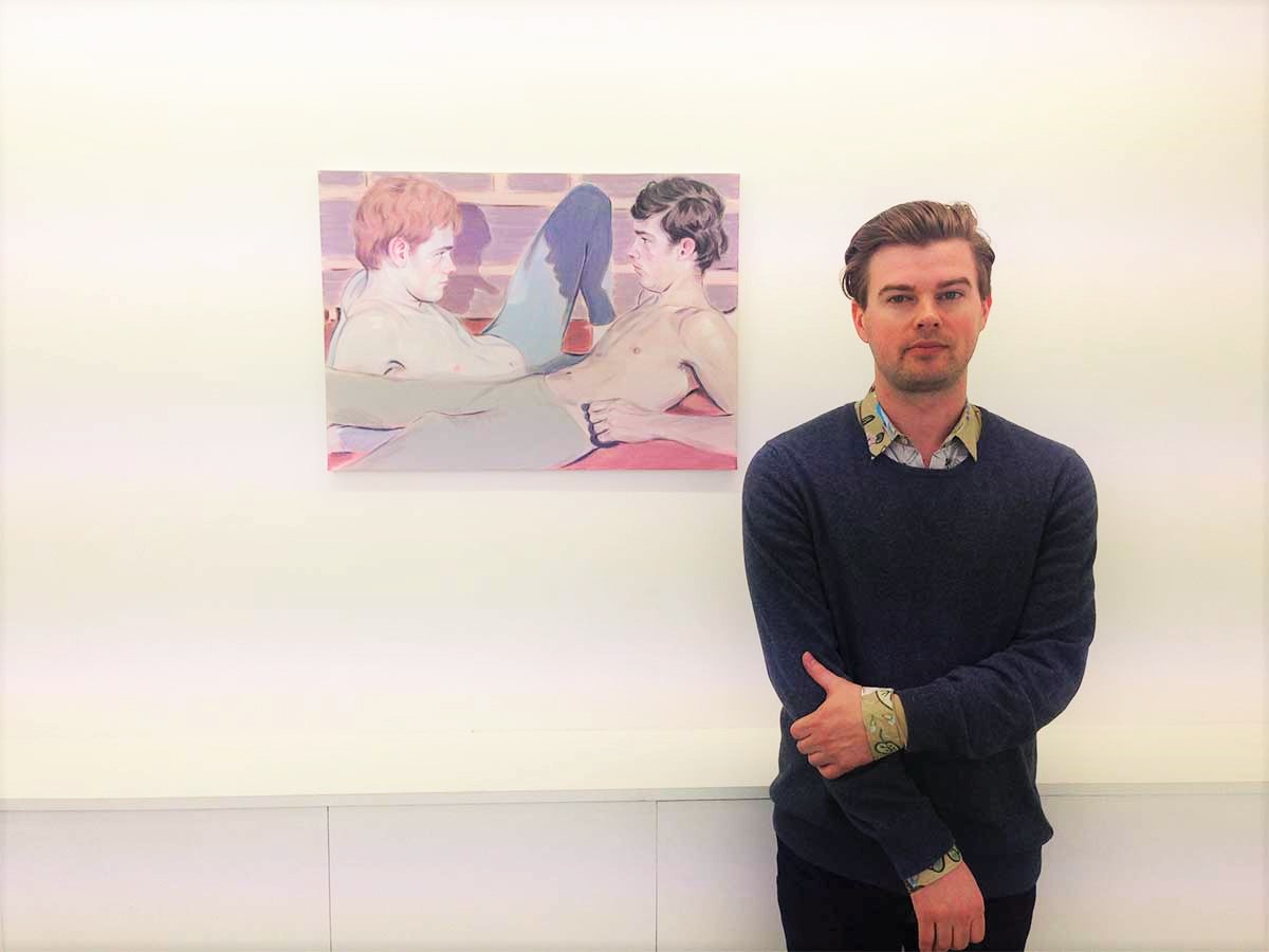 Kris Knight lors du vernissage de son exposition à la galerie Alain Gutharc. Photo : Adrien Naselli