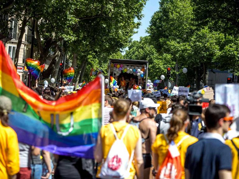 TÊTU Qui sont les "LGBT En Marche" avec Macron qui défileront à la