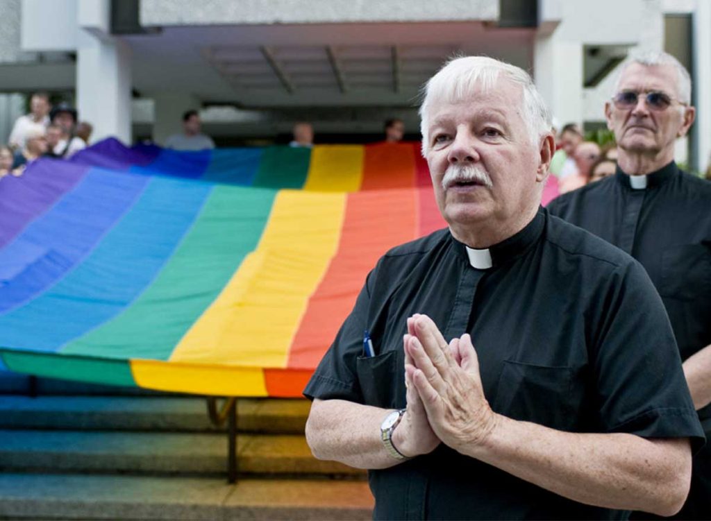 centaines de leaders religieux demandent à Trump de protéger les LGBT