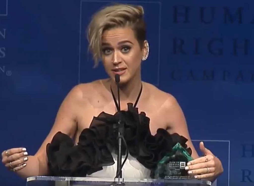 Katy Perry émouvant discours en faveur des droits LGBT bisexualité