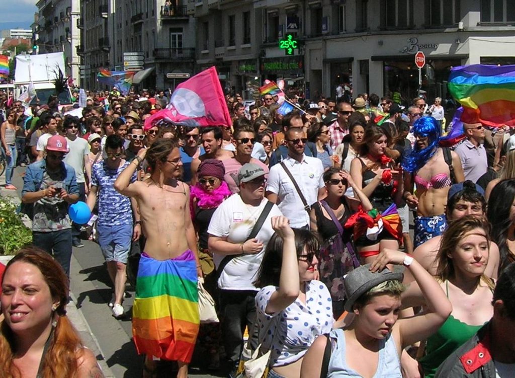 Grenoble gay pride marche des fiertés