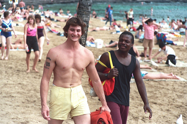 Ces photos vintage des plages gays des 80’s et 90’s donnent chaud !
