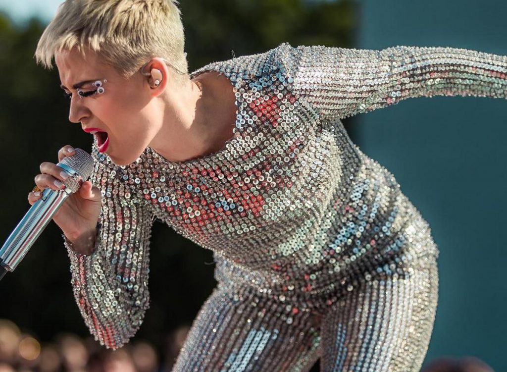 Katy Perry demande en mariage lesbienne