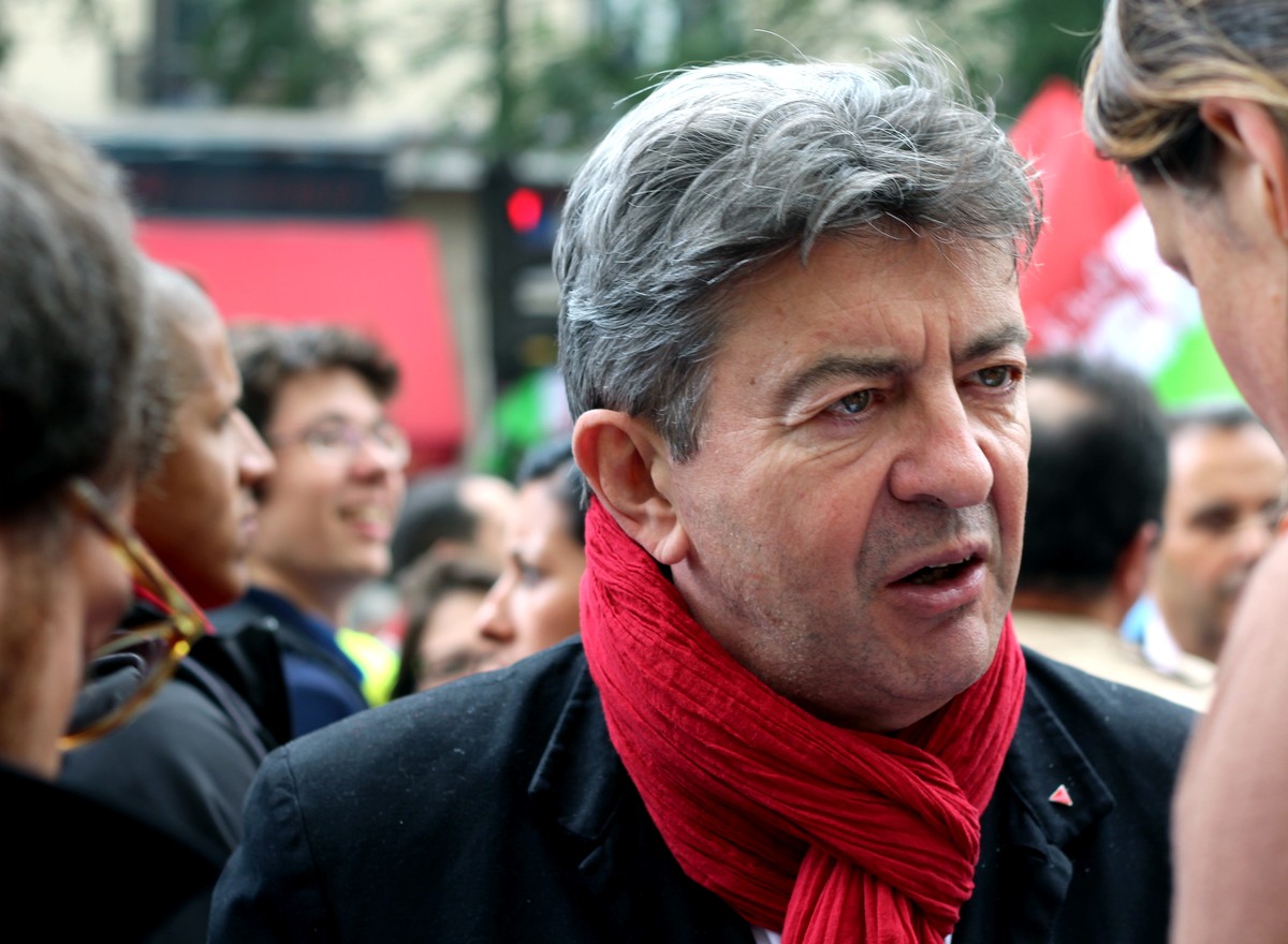 Tetu Gpa Que Melenchon Aille Rencontrer Les Femmes Aisees Qui Ont Porte Un Enfant Pour Des Couples De Notre Asso