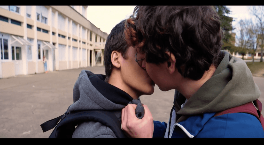 rencontre jeune gay paris à Le Grand-Quevilly