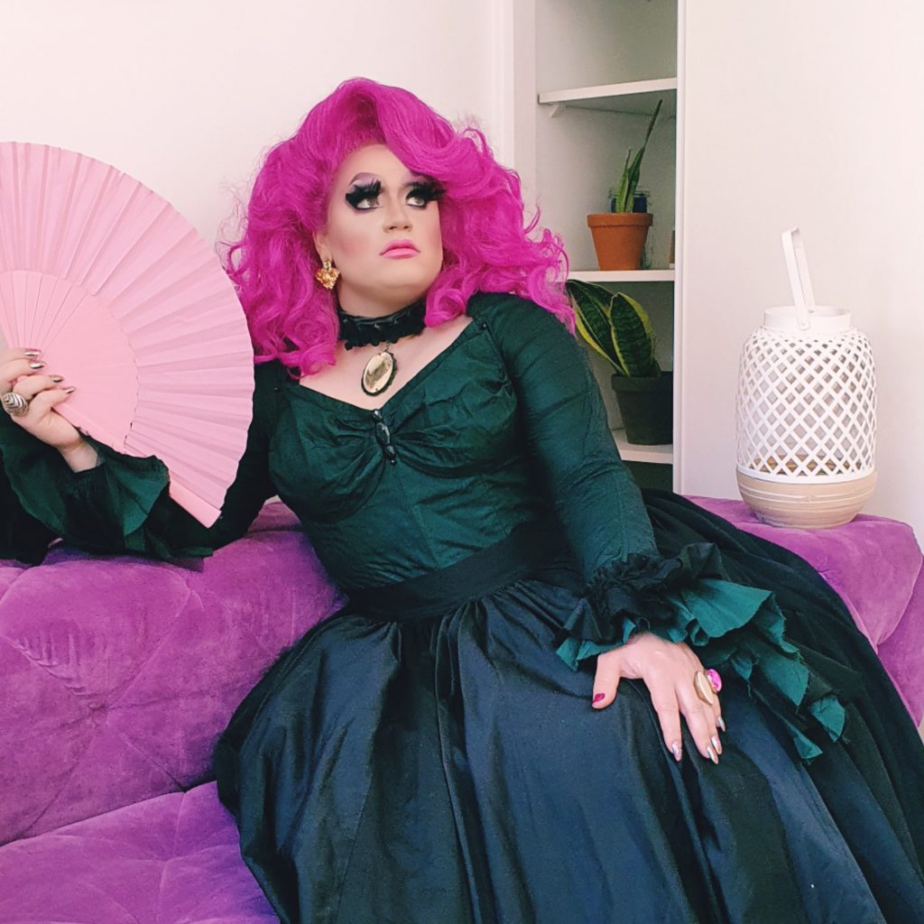 Nos drag queens sont-elles prêtes pour une version française du "RuPaul's Drag Race" ?