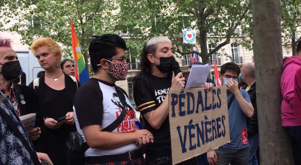 Un rassemblement à Paris en hommage à Samuel et les autres victimes d'homophobie