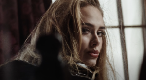 "Easy On Me" : Adele fait son retour avec un clip signé Xavier Dolan