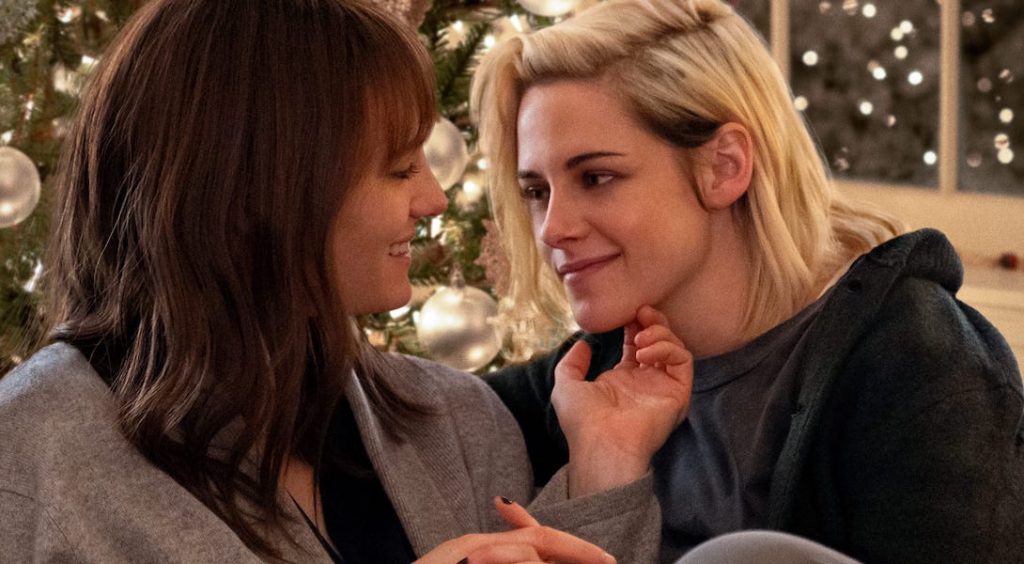 Le film lesbien "Happiest Season" avec Kristen Stewart débarque sur Prime Video