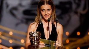 BAFTA 2022 : Emma Watson lance une pique à J. K. Rowling et sa transphobie