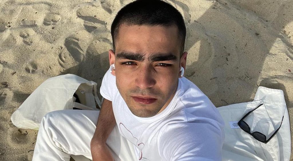 "Élite" : Omar Ayuso annonce son départ de la série sur Instagram