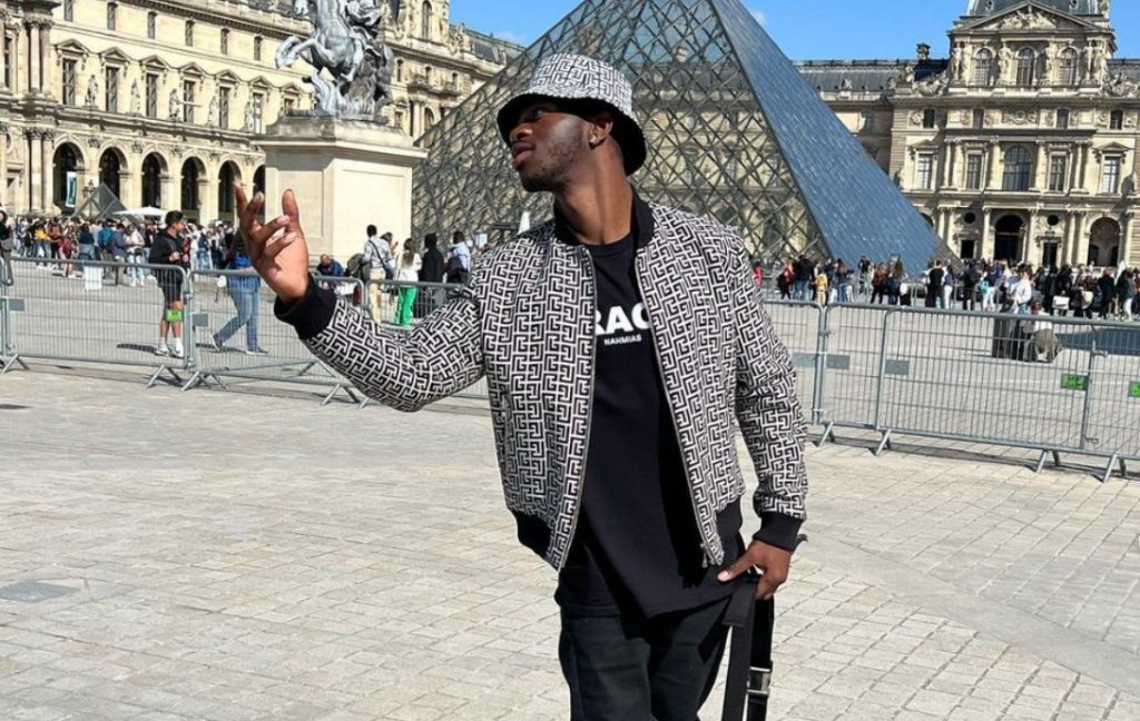 Lil Nas X en visite au Louvre à Paris, via Instagram
