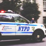 La police de New York fait face à un nouveau type d'agression LGBTphobes.