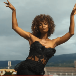 La chanteuse Louïz présente le clip de "Toz"