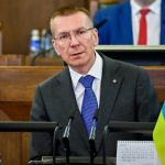 Edgars Rinkevics est le premier président de Lettonie ouvertement homosexuel.