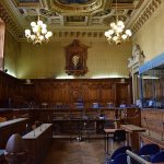 Le procès a lieu devant la cour d'assises de Paris.