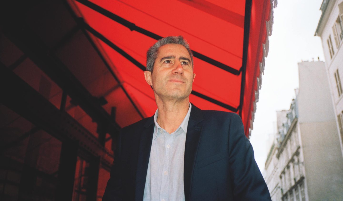 Le député de la Somme François Ruffin est en interview dans le magazine têtu·.