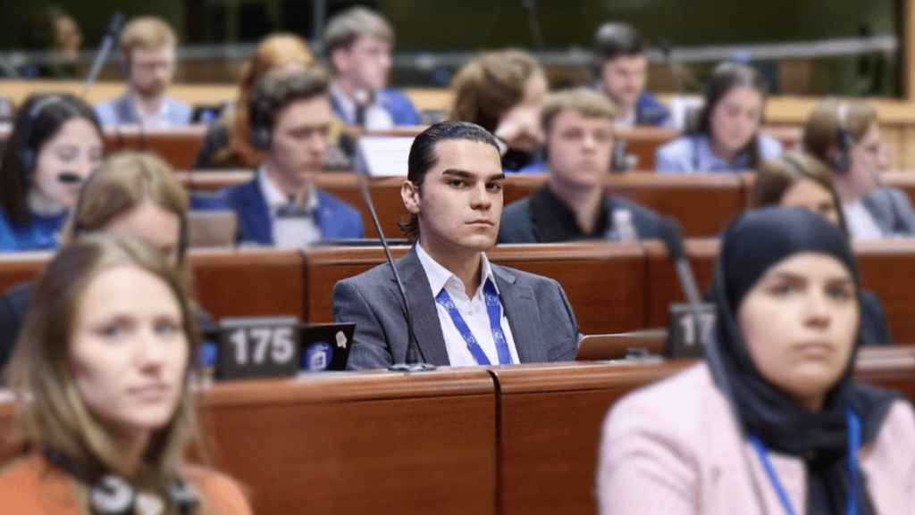 Enes Hocaoğulları. Crédit photo : Conseil de l'Europe.