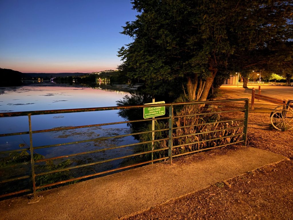 Lac Kir Dijon